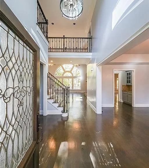 2747 Lockerly Ln — Photo 2