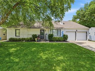7624 Lamar Ave, Prairie Village, KS 66208