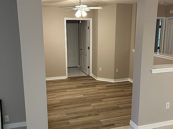 3rd image of 2202 Makarios Dr