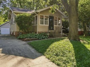 2023 37th St, Des Moines, IA 50310