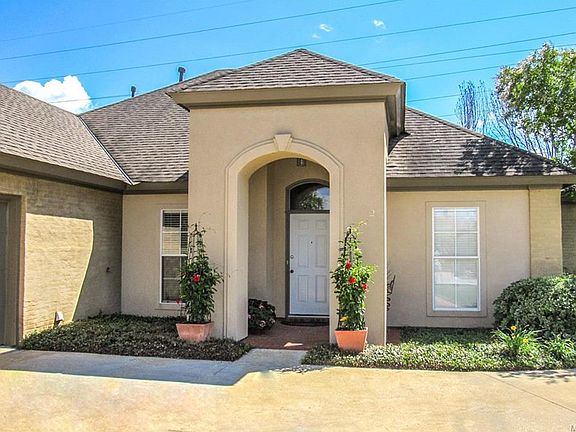 2nd image of 8506 Carillion Pl