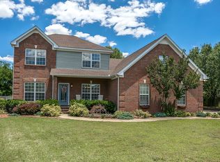 1739 Potters Ct, Murfreesboro, TN 37128