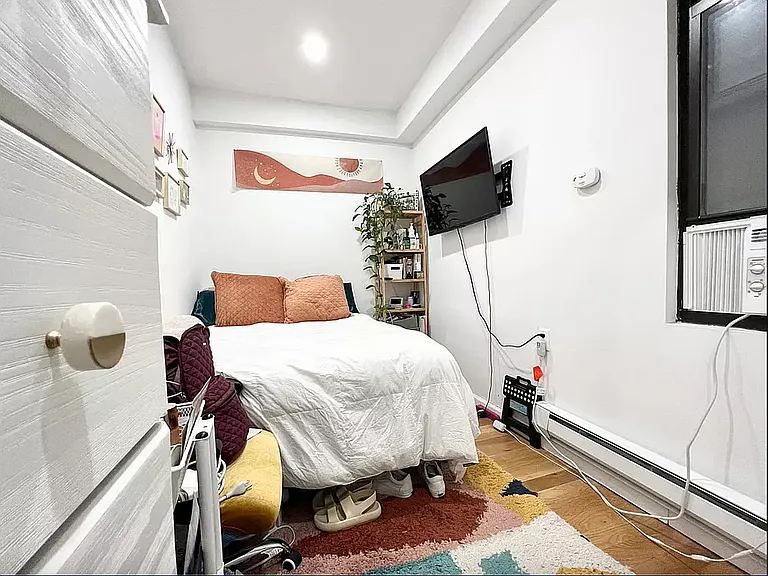 166 E 91st St #5C — Photo 4