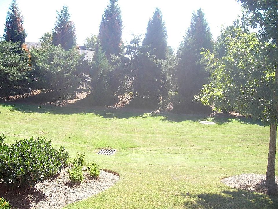 2nd image of 2259 Orchard Pl
