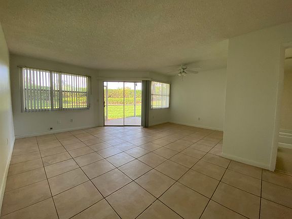 3rd image of 2629 SE 19th Ct #0