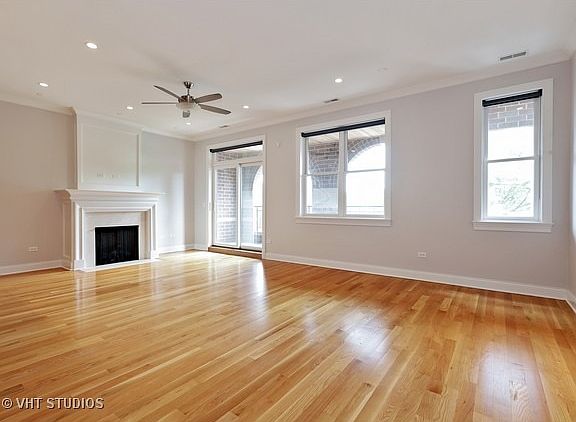 3rd image of 4860 N Clark St #3N