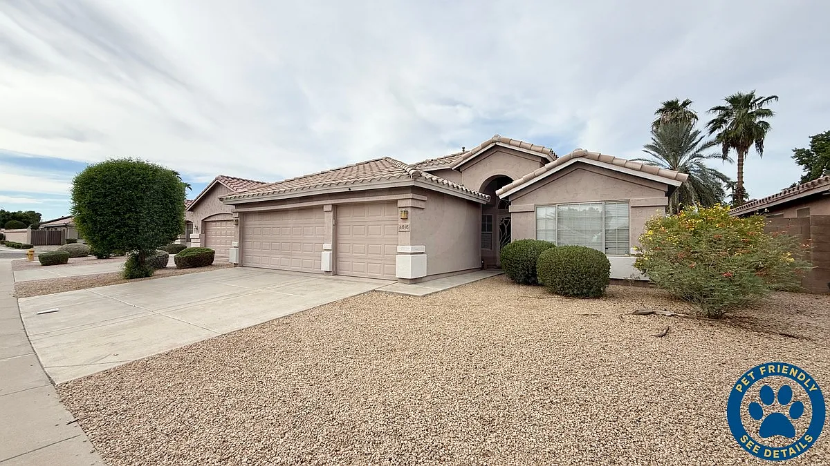 4 bed, 2.0 bath, 1890 sqft, $2,395 — Photo 1