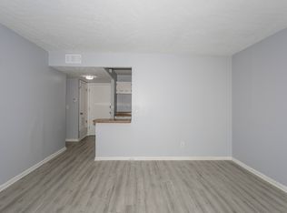 1733 W 24th St APT 15, Lawrence, KS 66046
