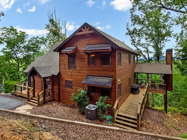 236 Hooch Holler Ln, Morganton, GA 30560