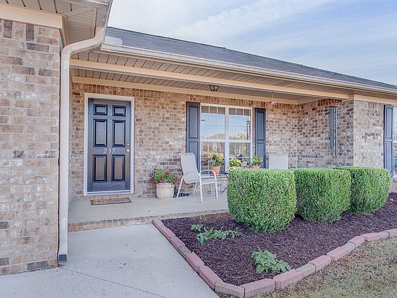 3rd image of 237 Misty Cove Ct