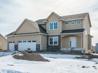 803 NE 43rd St, Ankeny, IA 50021