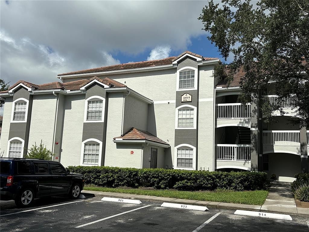 13917 Fairway Island Dr APT 917