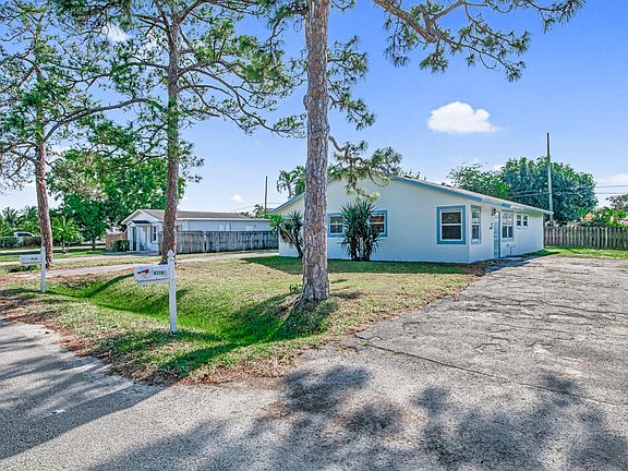 4th image of 4776 Carver Street