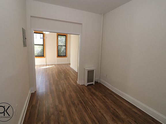 4th image of 179 India St APT 2L