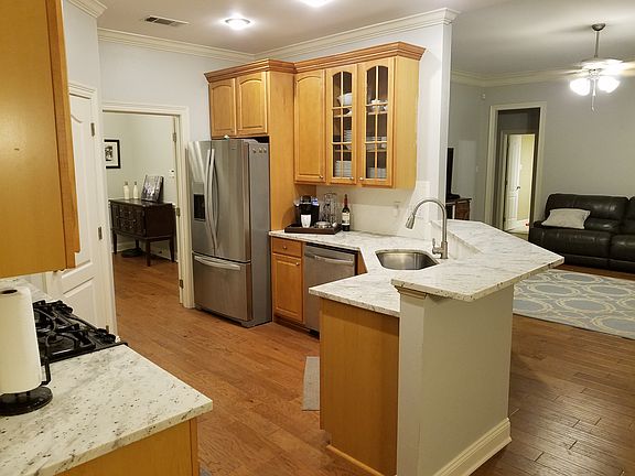 2nd image of 721 Waxwing Dr
