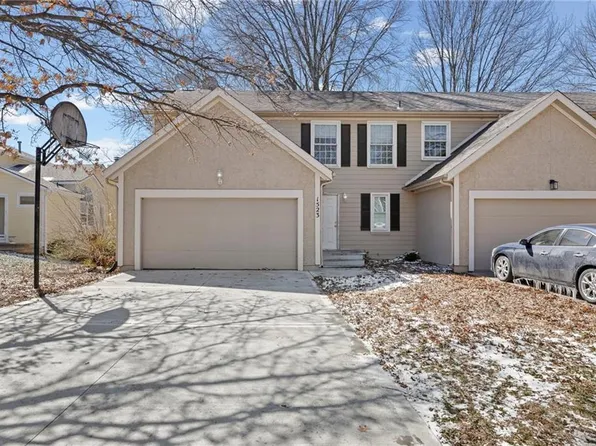 1523 E 123rd Ter, Olathe, KS 66061