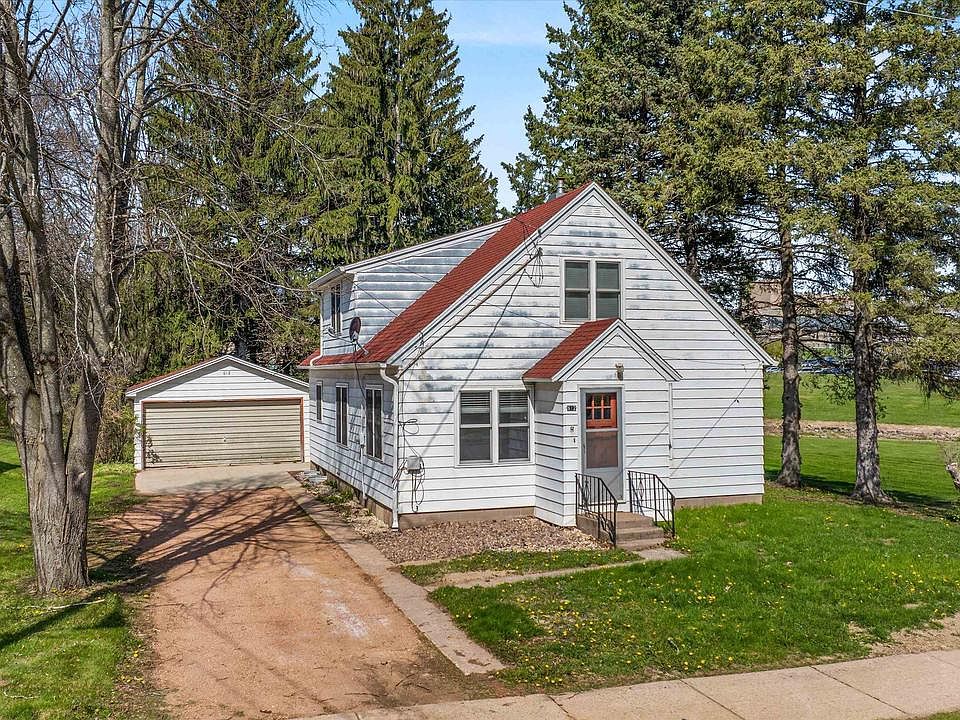 1st image of 612 N WALNUT AVENUE