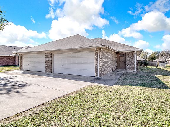 2nd image of 208 Joshua Blvd #208