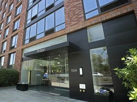 3260 Henry Hudson Pkwy E