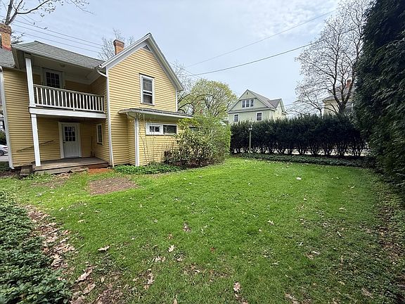4th image of 8 Lincoln St
