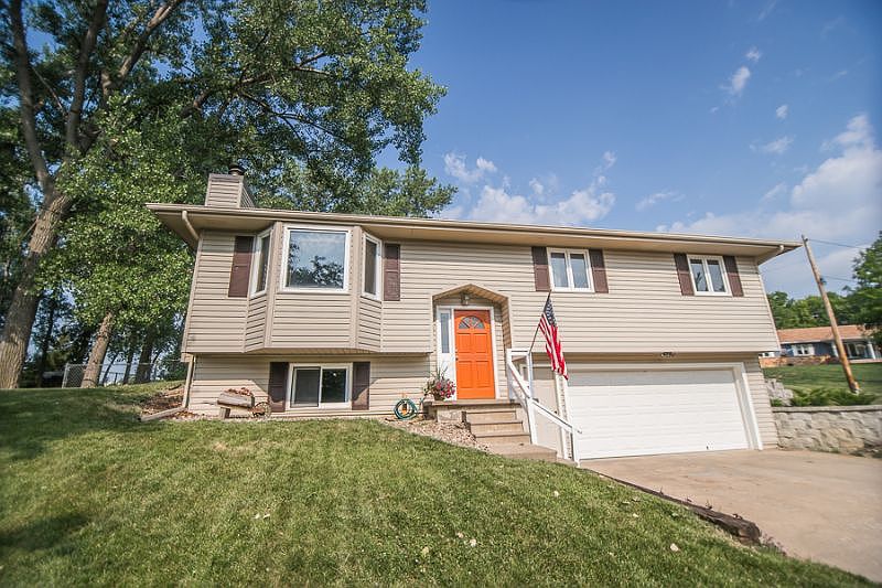 1st image of 702 Bowman Ave