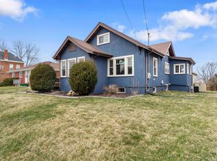 977 Mount Loretta Ave, Dubuque, IA 52003