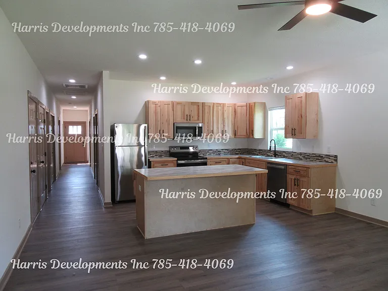 312 S Cherry St — Photo 3