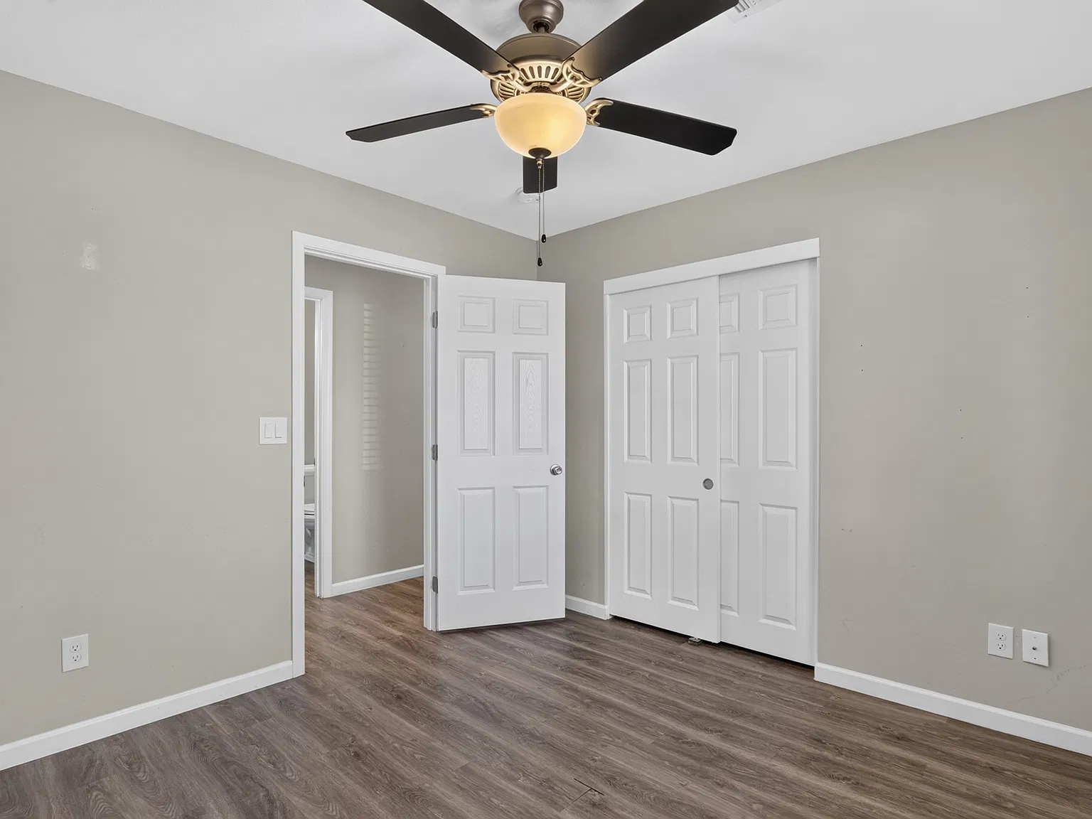 3 bed, 1400 sqft, $2,595 — Photo 3