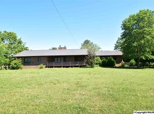 1909 Bobo Section Rd, Hazel Green, AL 35750