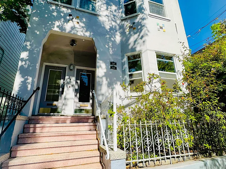 739 Shotwell St — Photo 24