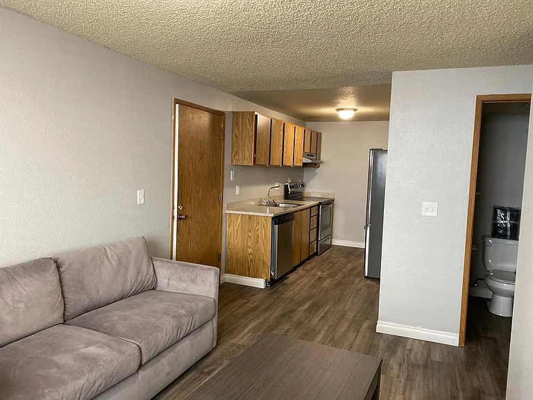 Westwood Apartments — Photo 89