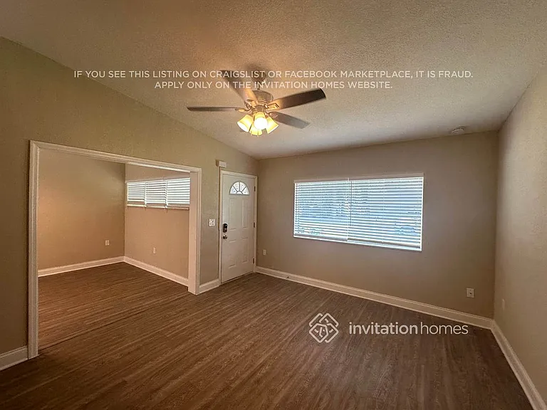3621 Sutton Dr — Photo 4