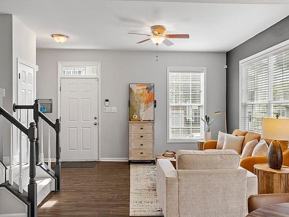 3rd image of 5531 Crabtree Park Ct