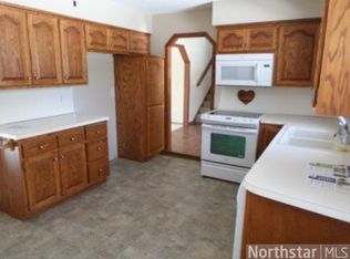 1700 Woodbine Ln, Brooklyn Center, MN 55430