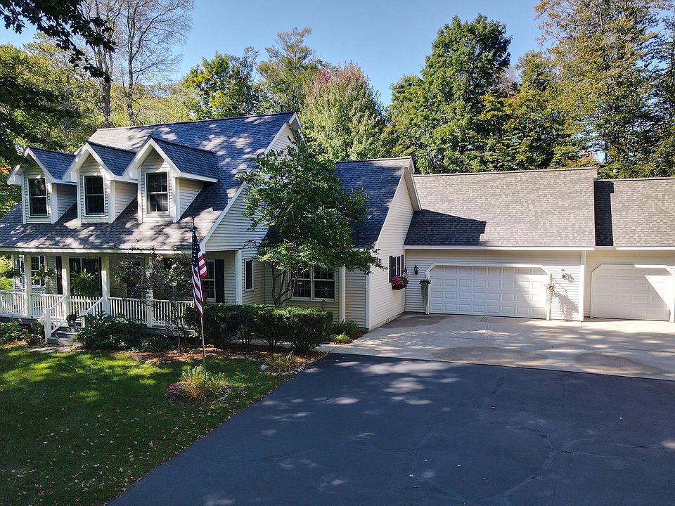 1st image of 12900 S Woodhaven Ln