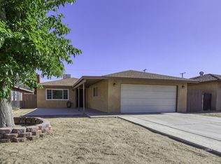 705 W Graaf Ave, Ridgecrest, CA 93555