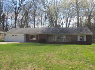 1352 N Packard Ave, Burton, MI