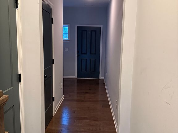 4th image of 1006 Beyer Pl