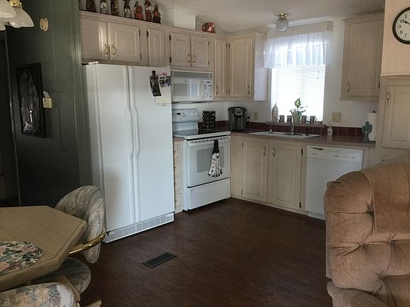 Kitchen with dining area