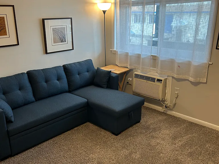 9600 Amherst Ave #2 — Photo 17