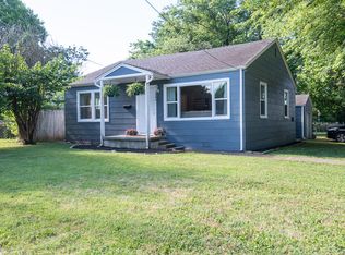 1046 W Stanford St, Springfield, MO 65807