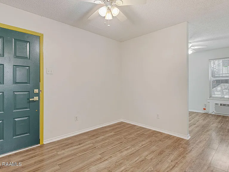 1318 Lee Ave #A-1 — Photo 12