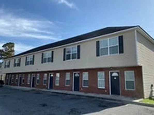 1726 W Gordon St #B12, Valdosta, GA 31601