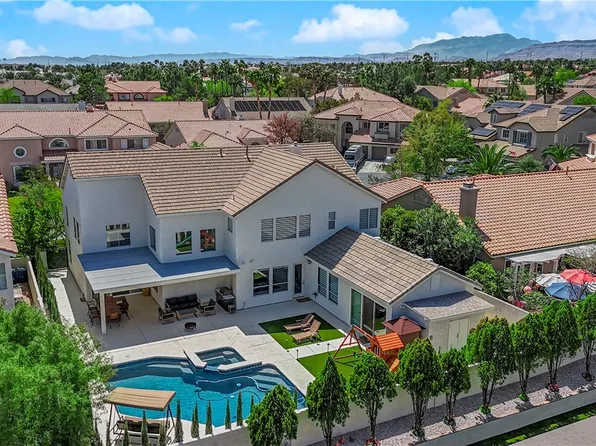 8000 Clock Tower Ct, Las Vegas, NV 89117