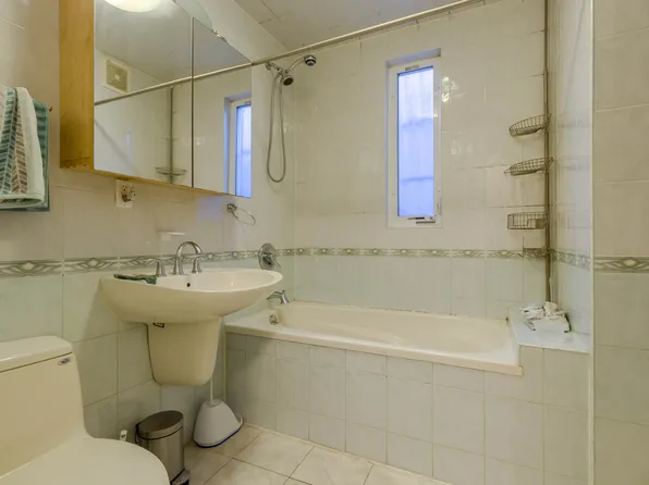 2370 East 28th Street image 6 of 6