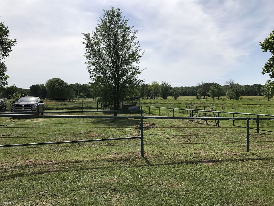 2nd image of 833 Vz County Road 3606