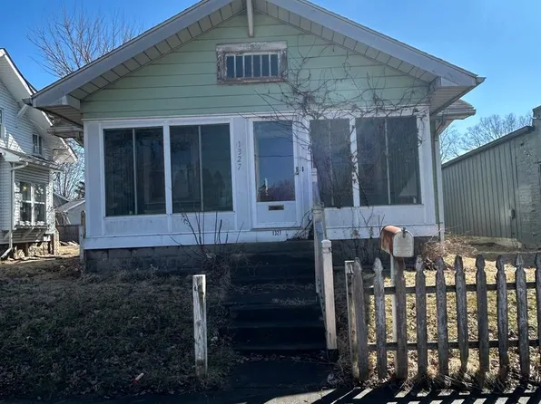 1327 W Kilgore Ave, Muncie, IN 47305