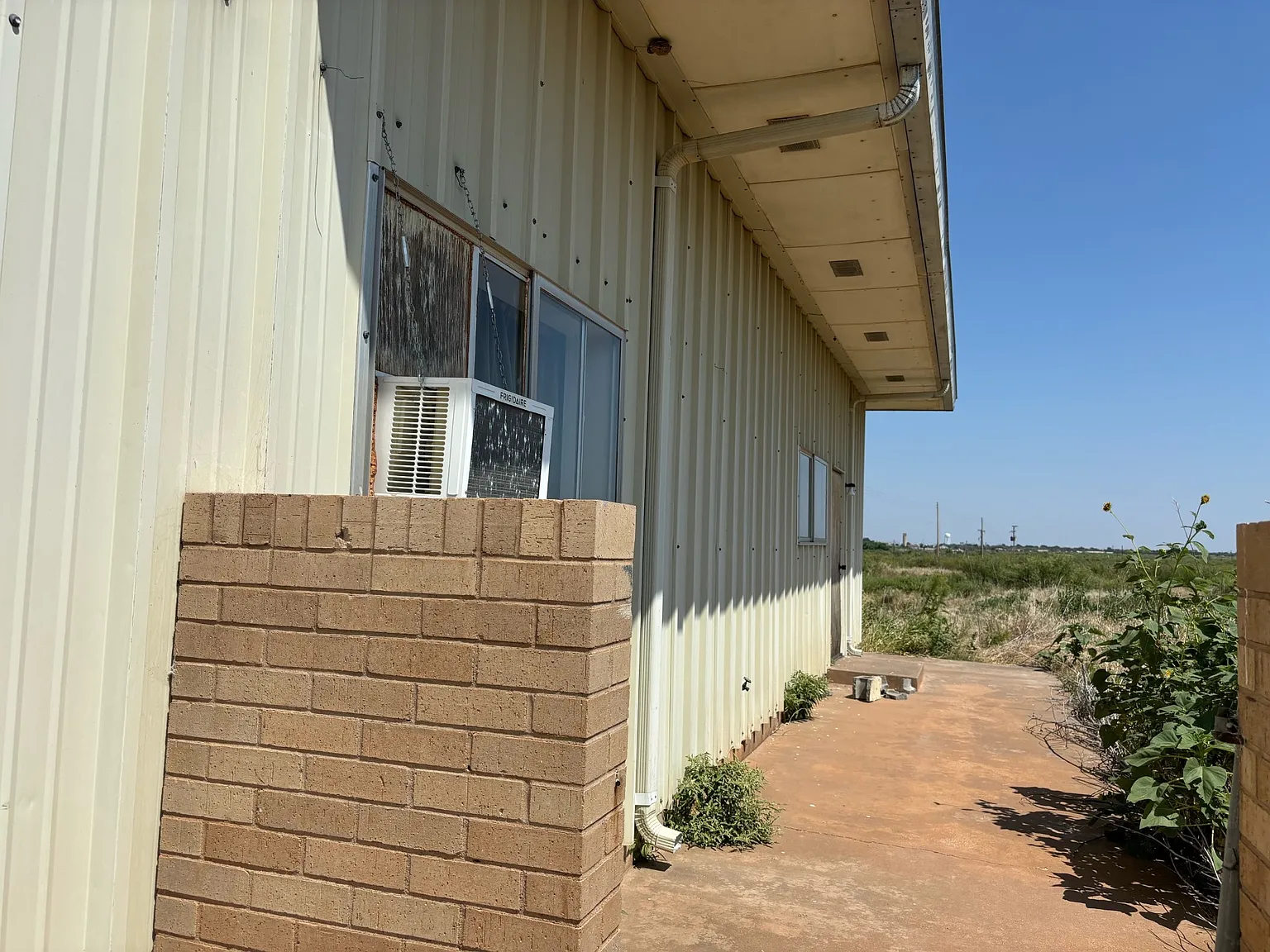 2 bed, 650 sqft, $750 — Photo 3