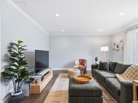 5th image of UNIT East-410 RUTH STREET E