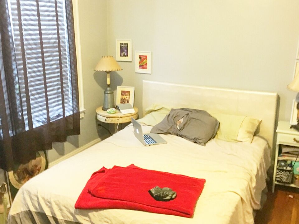 2nd image of 2105 38th St #1F